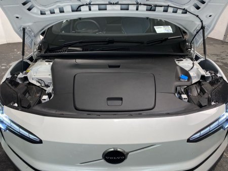 2025 Volvo EX30 Single Motor BEV 272hp Plus €39,995 thumbnail