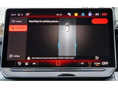 2025 Volkswagen Golf Edition 75 2.0TDI 116HP *PARK ASSIST, ANDROID AUTO/APPLE CARPLAY & MUCH MORE!* €35,995 thumbnail