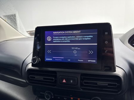 2023 Peugeot Rifter - thumbnail 19