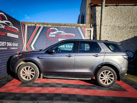 2017 Land Rover Discovery Sport 2.0 TD4 SE TEC TECH 180PS 7SEATS AUTO €14,950 thumbnail