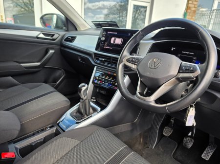 2022 Volkswagen T-Roc - thumbnail 18