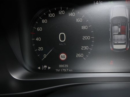 2020 Volvo XC40 - thumbnail 16