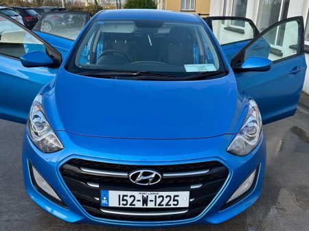 2015 Hyundai i30 BLUE 110PS 5DR SDRIVE €9,950 thumbnail