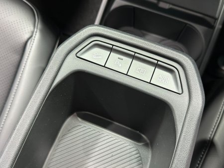 2026 Kia EV4 0% Finance Earth 3 €48,480 thumbnail