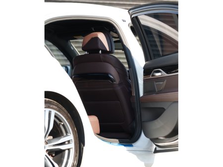 2017 BMW 7 Series - photo 4