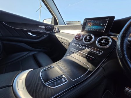 2021 Mercedes-Benz GLC Class - thumbnail 6