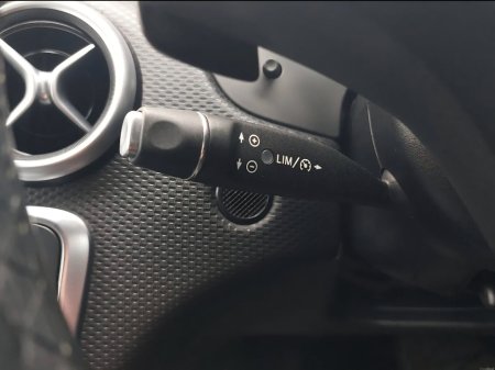 2016 Mercedes-Benz A Class A180 URBAN A/T €16,990 thumbnail