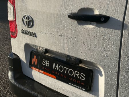 2022 Toyota Proace City 1.5 D GX SWB 6 650KG 3DR €14,195 thumbnail