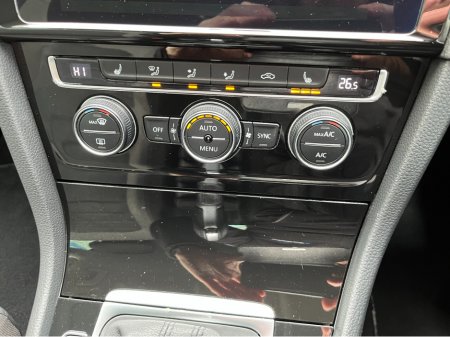 2018 Volkswagen Golf - thumbnail 17