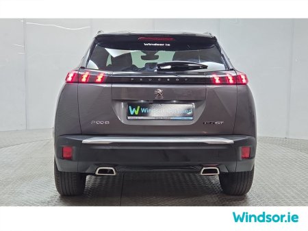 2023 Peugeot 2008 - thumbnail 11