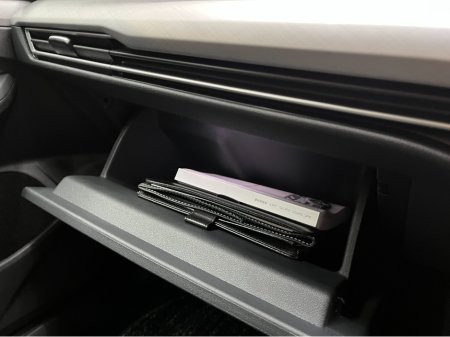 2024 Volkswagen Golf - thumbnail 17