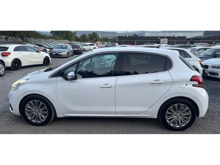 2017 Peugeot 208 1.2 Automatic Low Mileage (8577) €10,995 thumbnail