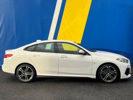 2020 BMW 2 Series 218d M-SPORT 2.0 AUTO // LEATHER M-SPORT INTERIOR // DIAMOND CUT ALLOYS // DUAL ZONE CLIMATE CONTROL €29,900