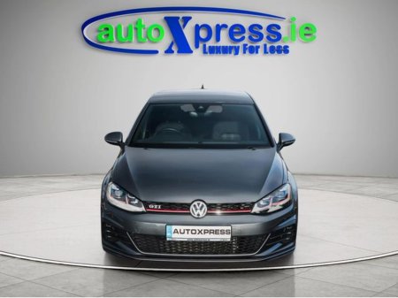 2019 Volkswagen Golf - thumbnail 16