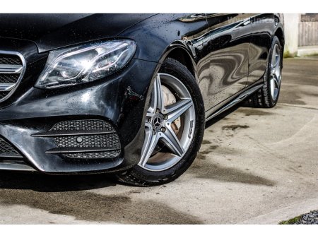 2020 Mercedes-Benz E Class E 300 de Plug-in Hybrid AMG Line €30,750 thumbnail