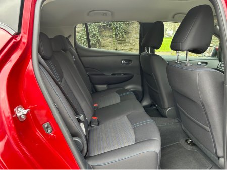 2019 Nissan Leaf - thumbnail 19