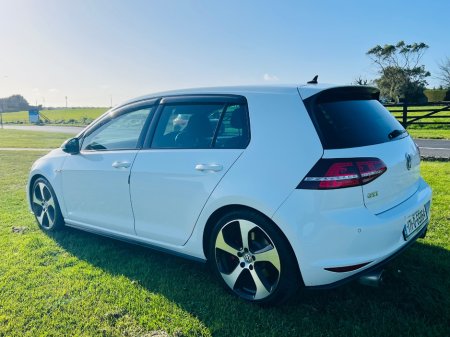 2017 Volkswagen Golf - thumbnail 8