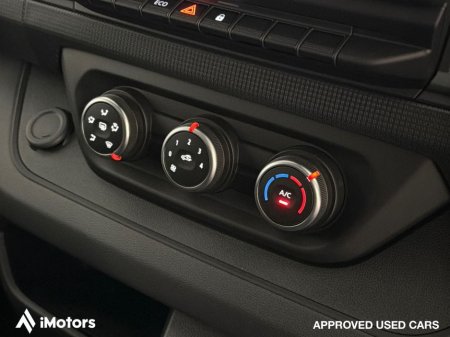 2026 Nissan Primastar DEMO L2H1 130 SV Premium thumbnail