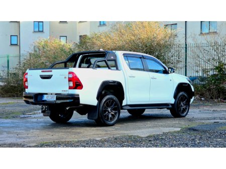 2022 Toyota Hilux - thumbnail 6