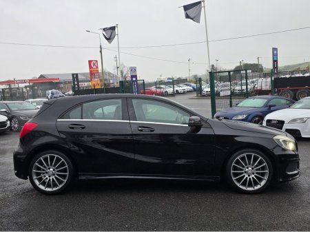 2013 Mercedes-Benz A Class ( 132 REG A180 AMG LINE  HALF LEATHER SEATS  / HI SPEC / SYSTEM LOW ROAD TAX BAND / SIMI DEALER €13,450 thumbnail