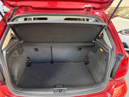 2015 Volkswagen Polo - thumbnail 23