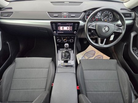 2019 Skoda Superb - thumbnail 11