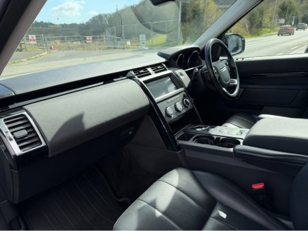 2020 Land Rover Discovery - thumbnail 9