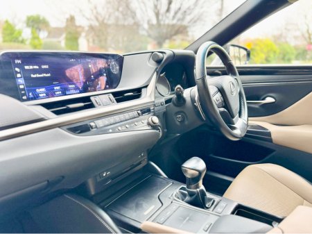 2021 Lexus ES 300 H DYNAMICS!! 1 YR HYBRID WARRANTY !! €29,900 thumbnail