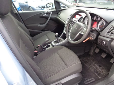 2016 Opel Astra - thumbnail 5