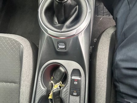 2025 Nissan Juke - thumbnail 28