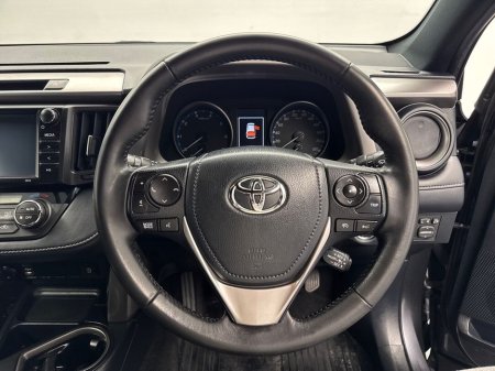 2018 Toyota Rav4 - thumbnail 13