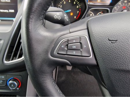 2016 Ford Focus 1.0 T ZETEC-FULL SERV.HISTORY-LOW MILEAGE €10,450 thumbnail