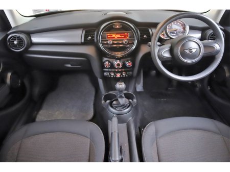 2018 MINI Hatch 1.5 6SPD 5DR *BI-TONE ROOF* €16,890 thumbnail