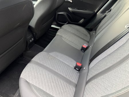 2024 Peugeot 2008 - thumbnail 6