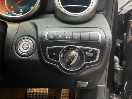 2020 Mercedes-Benz C Class €29950 2020 MERCEDES-BENZ C220D LAUREUS EDITION 2.0 AUTOMATIC / CRUISE CONTROL / REVERSE CAMERA / ELECTRIC MEMORY & HEATED SEATS / PADDLE SHIFTERS / APPLE CARPLAY AND MORE €29,950 thumbnail