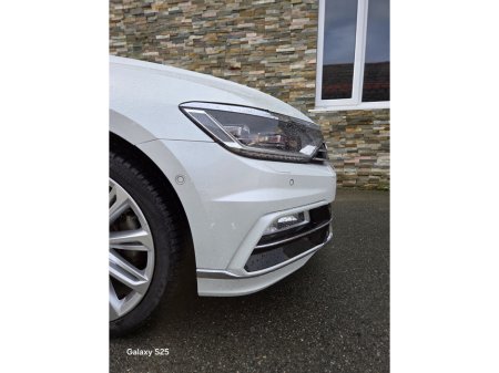 2017 Volkswagen Passat  €19,950 thumbnail