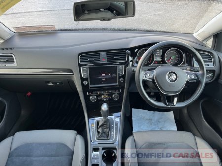 2015 Volkswagen Golf HIGHLINE , AUTO // LOW MILEAGE €13,950 thumbnail