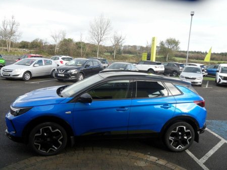 2023 Opel Grandland X - view 3