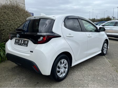 2020 Toyota Yaris - thumbnail 4