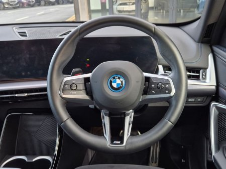 2025 BMW iX1 - photo 5