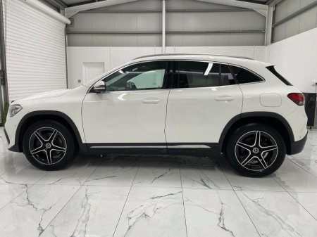 2023 Mercedes-Benz GLA Class  €32,995 thumbnail