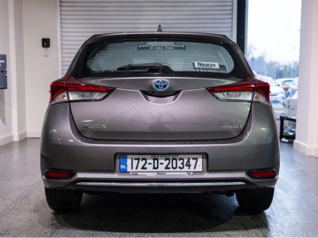 2017 Toyota Auris HYBRID LUNA 4DR AUTO €15,950 thumbnail