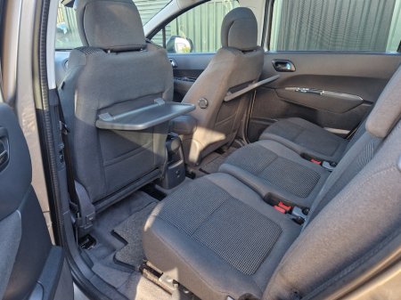 2016 Peugeot 5008 - thumbnail 17