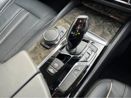 2018 BMW 5 Series - thumbnail 22