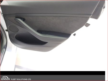 2023 Tesla Model 3 - thumbnail 16