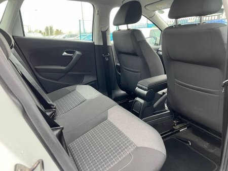 2015 Volkswagen Polo - thumbnail 8