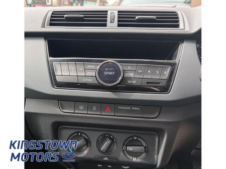 2016 Skoda Fabia - thumbnail 11