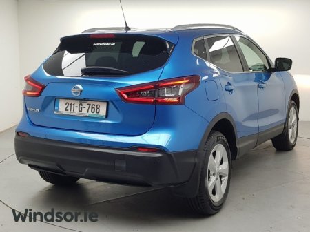 2021 Nissan Qashqai - view 2