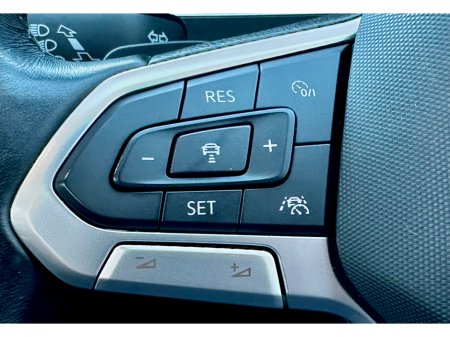 2022 Volkswagen Tiguan Allspace ++LEATHER / AUTO / 7-SEAT  PANORAMIC ROOF++ €33,950 thumbnail