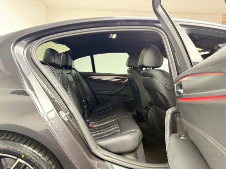 2019 BMW 5 Series - thumbnail 12